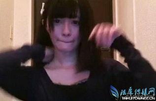 日本电竞女主播忘关,意外走红网络